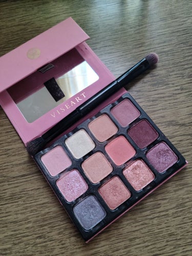 Paris EDIT Eye Shadow Palette/VISEART/パウダーアイシャドウを使ったクチコミ（1枚目）