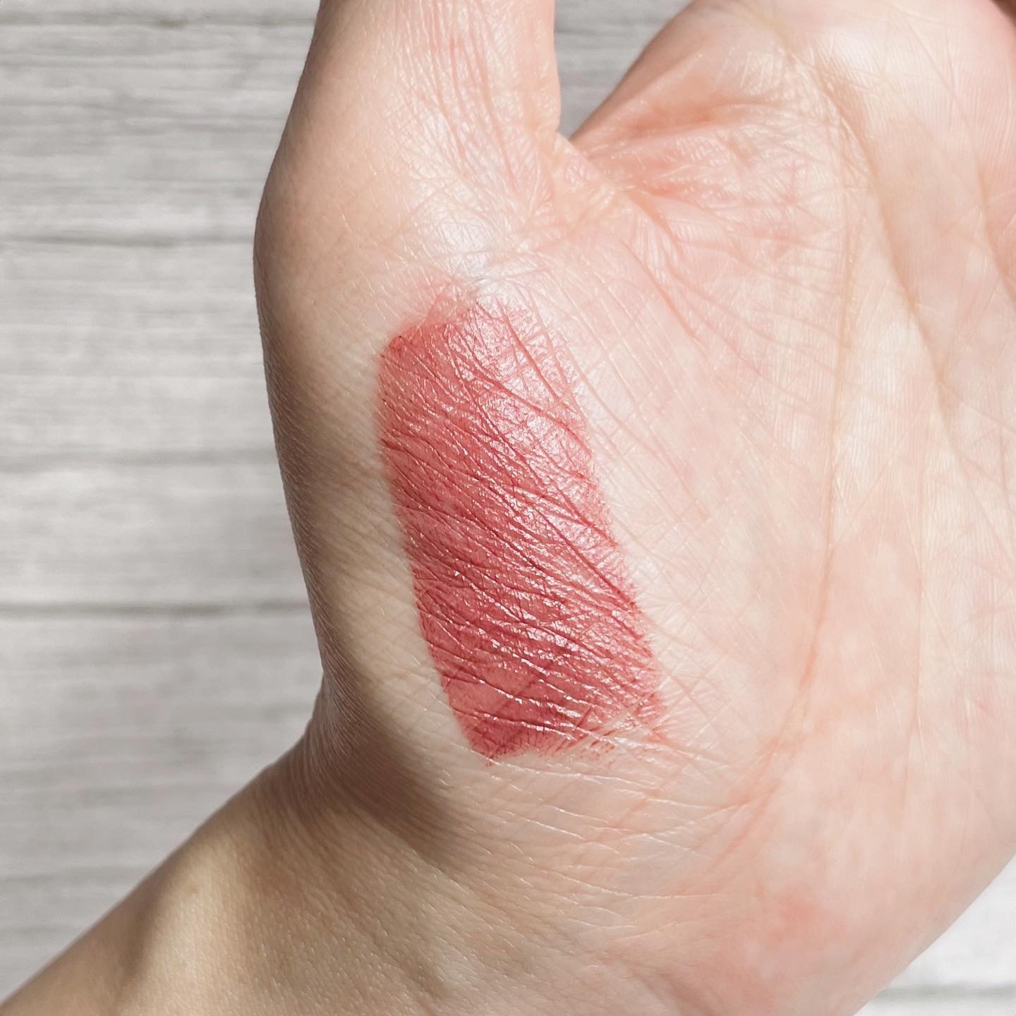 プランプメロウリップス サテン 01 Savage Bordeaux/LUNASOL/口紅を使ったクチコミ（3枚目）