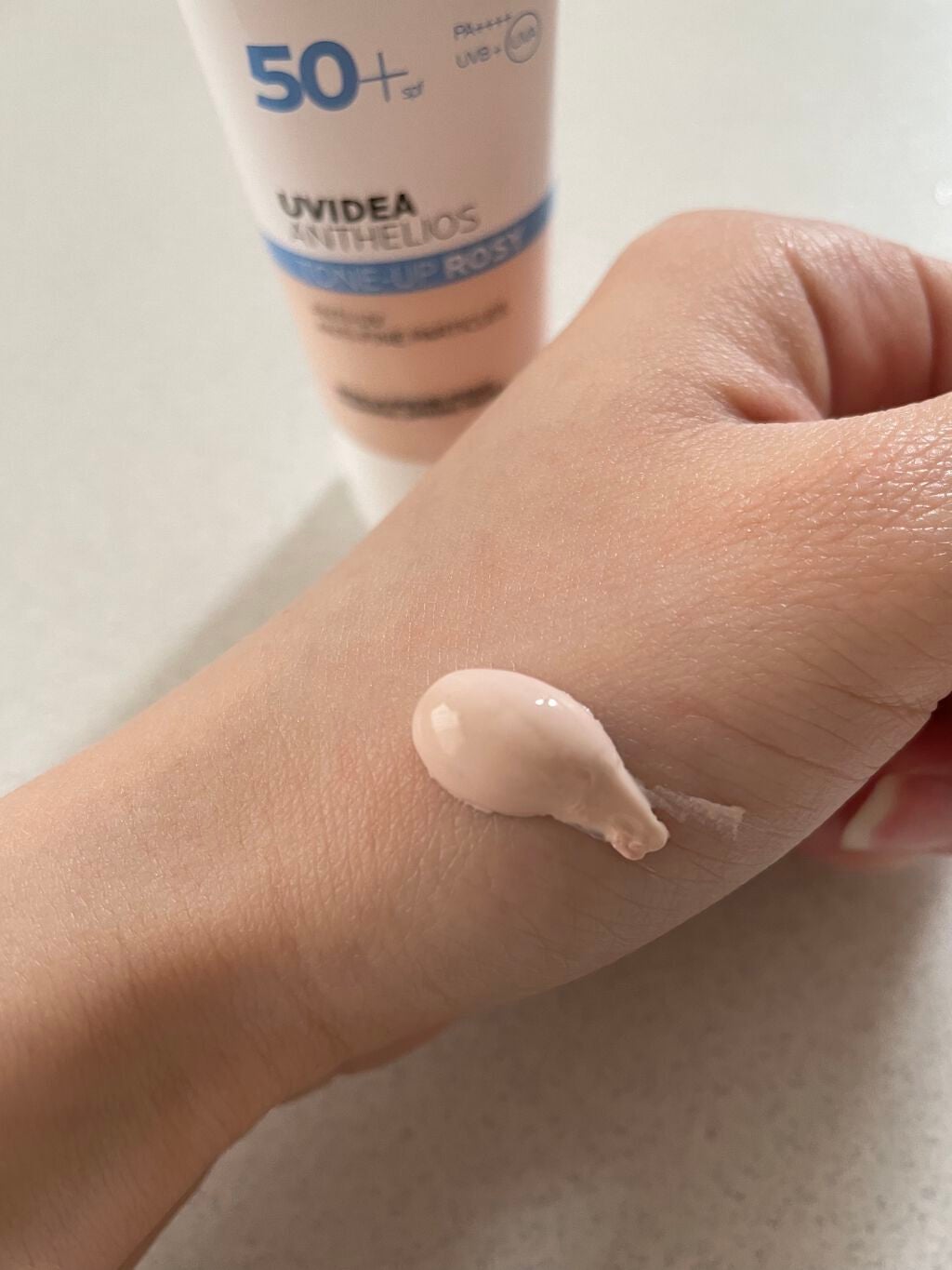 UVイデア XL プロテクショントーンアップ ローズ/ラ ロッシュ ポゼ/日焼け止めクリームを使ったクチコミ(2枚目)