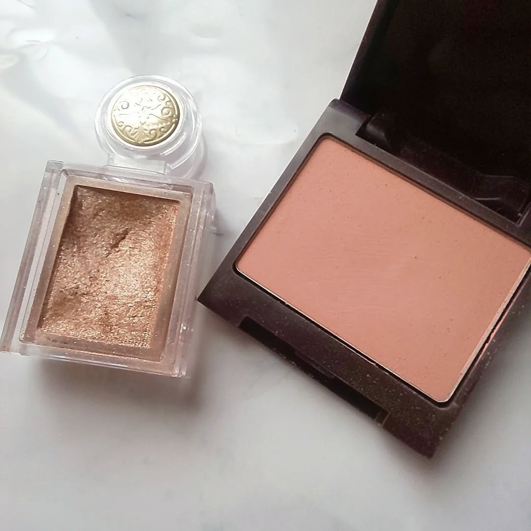 シャドーカスタマイズ/MAJOLICA MAJORCA/単色アイシャドウを使ったクチコミ（2枚目）