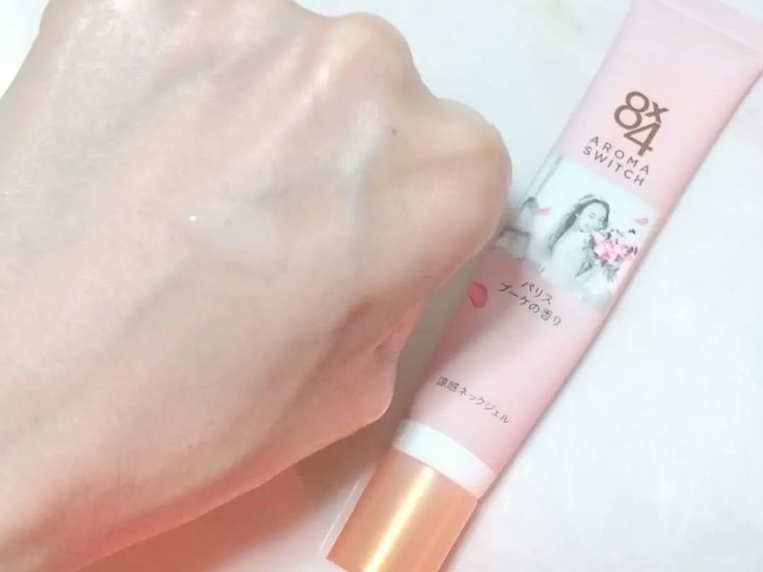 8x4 アロマスイッチ 涼感ネックジェル パリスブーケの香り/8x4/デオドラント・制汗剤を使ったクチコミ(4枚目)