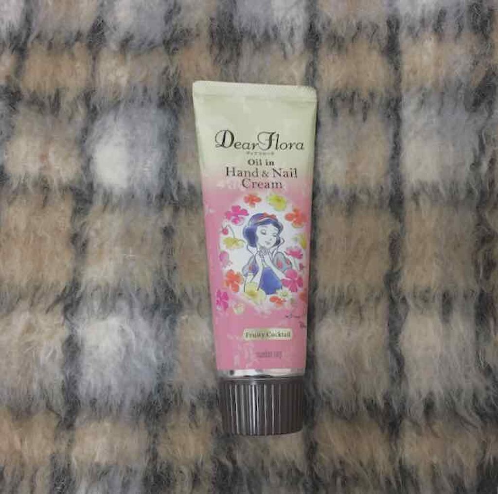 ディアフローラ オイルイン ハンド&ネイルクリーム フローラルブーケ/マンダム/ハンドクリームを使ったクチコミ(1枚目)