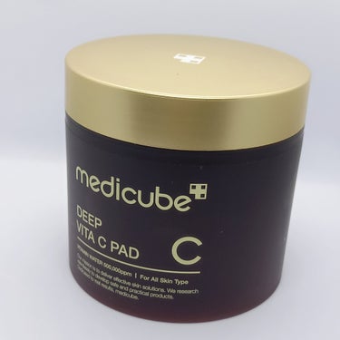 MEDICUBE ディープビタCパッドのクチコミ「\ ビタミン高配合 /
《 くすみ,シミ,肌トーンを上げるトナーパッド 》

୨୧┈┈┈┈┈┈.....」（3枚目）