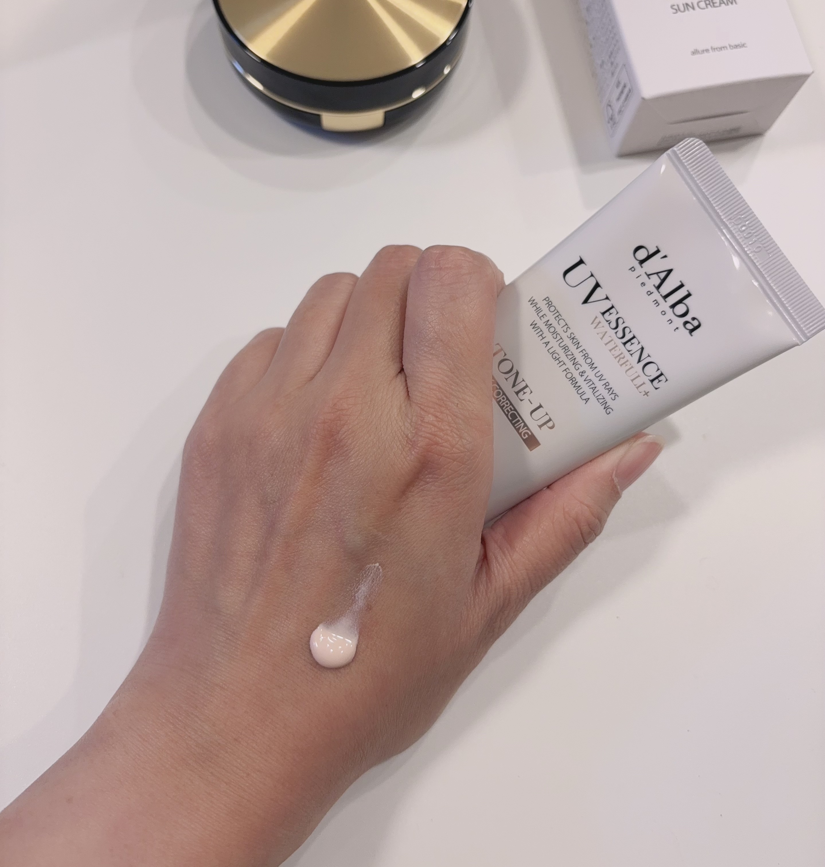 ウォータフルトーンアップサンクリーム/ダルバ/日焼け止めクリームを使ったクチコミ（3枚目）