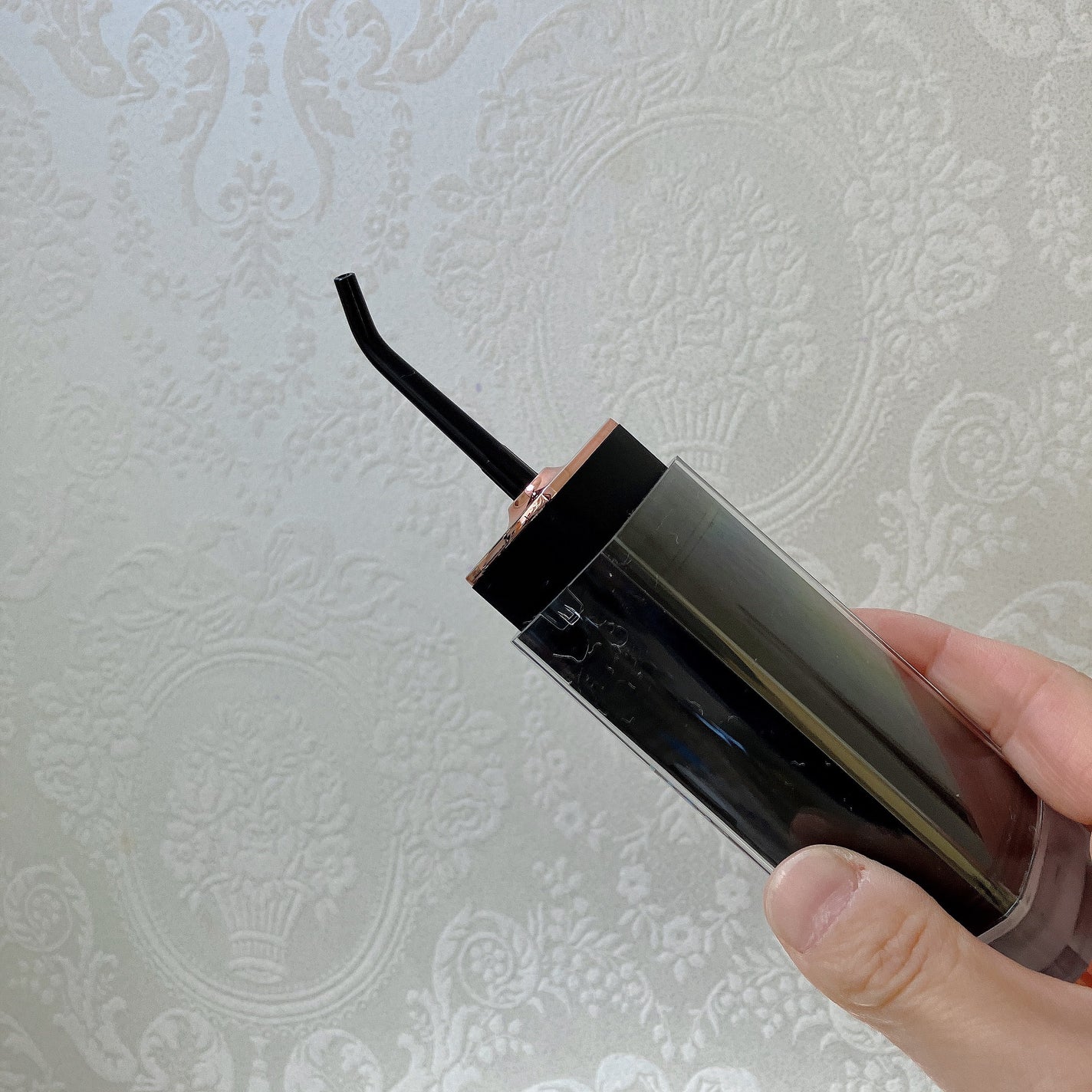 もふるん on LIPS 「YOXウォーターフロッサーを使いました。カラーはブラックを使い..」(3枚目)