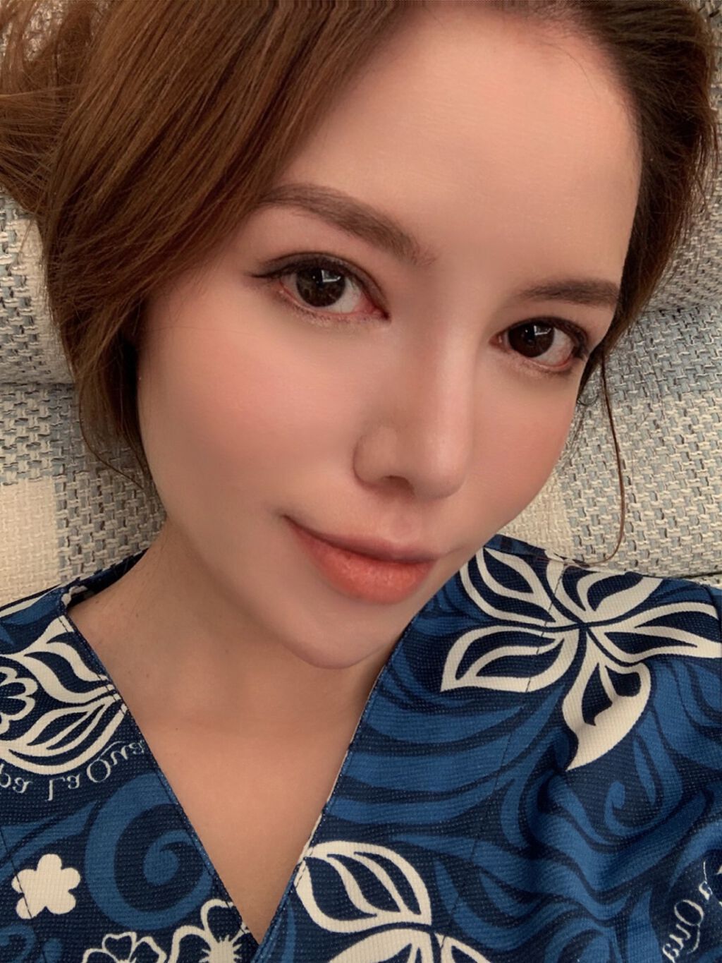 ♏️reika-conya on LIPS 「私いつも温泉を入る前に、肌の老廃物を出るため、ちゃんとメイクオ..」(4枚目)