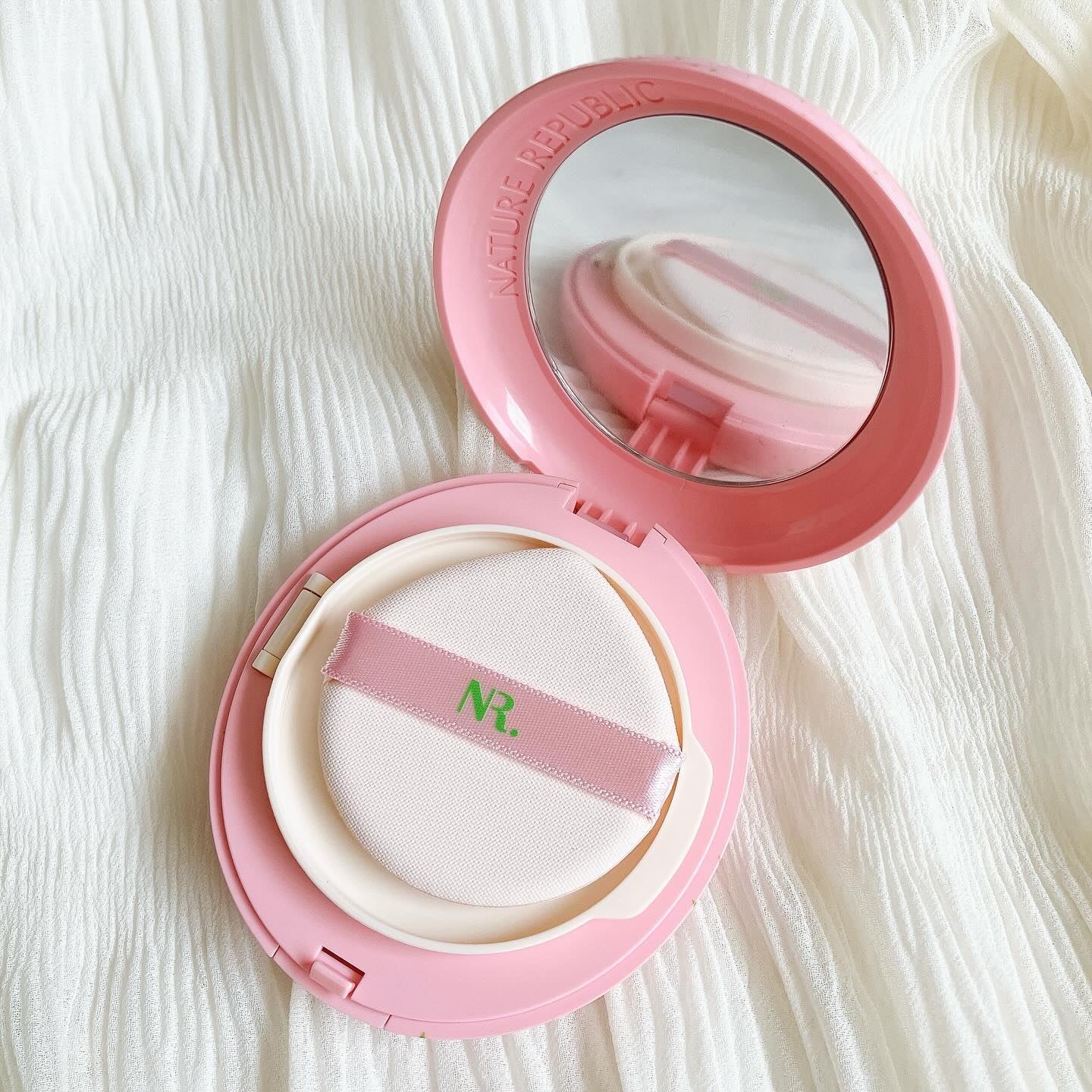 PROBIOエッセンスクッション 21 ライトベージュ/ネイチャーリパブリック/クッションファンデーションを使ったクチコミ（3枚目）