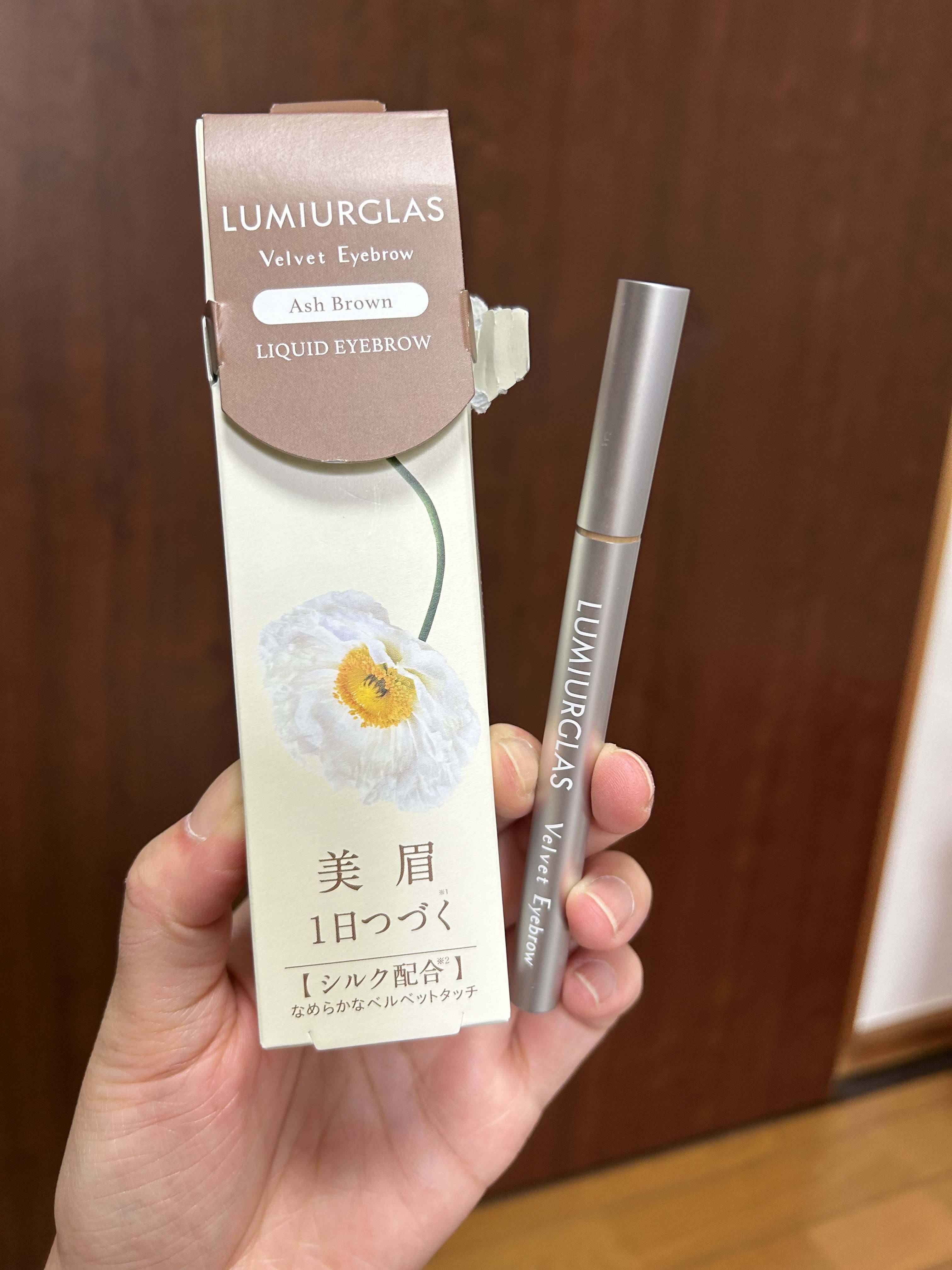 ベルベットアイブロウ/LUMIURGLAS/リキッドアイブロウを使ったクチコミ（1枚目）