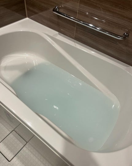 ボヌール バスエッセンス ジャスミンブルーの香り/ダイアン/保湿系入浴剤を使ったクチコミ(3枚目)