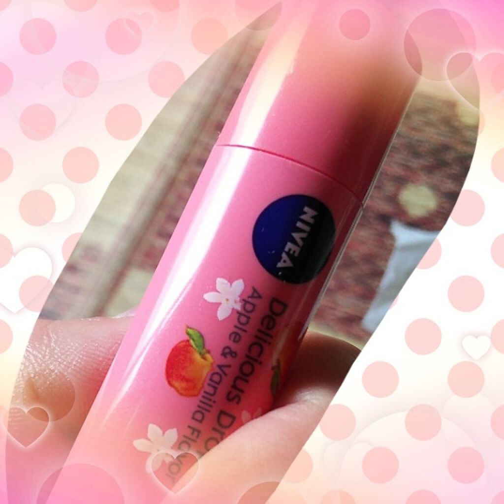 フレーバーリップ デリシャスドロップ アップルの香り〜バニラの香りのアクセント/ニベア/リップクリームを使ったクチコミ(1枚目)