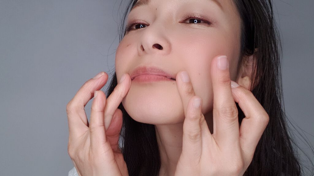 センサイ トータルリップトリートメント/SENSAI/リップ美容液を使ったクチコミ（2枚目）