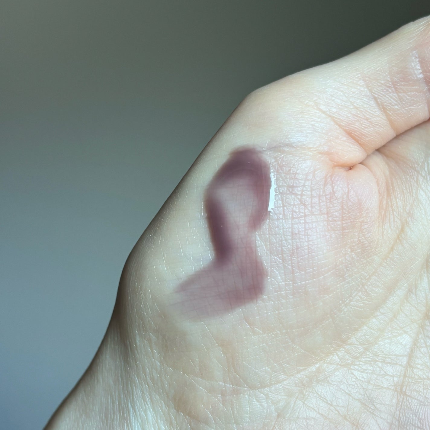 フィー 3Dボリューミンググロス/fwee/リップグロスを使ったクチコミ(5枚目)