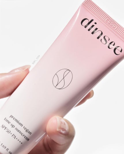 プレミ アムビーガン トーンアップ日焼け止め SPF50+PA++++/dinsee/日焼け止めミルクを使ったクチコミ(5枚目)