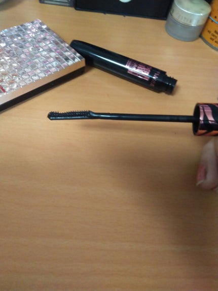 ハイパーカール ボリュームエクスプレス キャットアイズ/MAYBELLINE NEW YORK/マスカラを使ったクチコミ(2枚目)