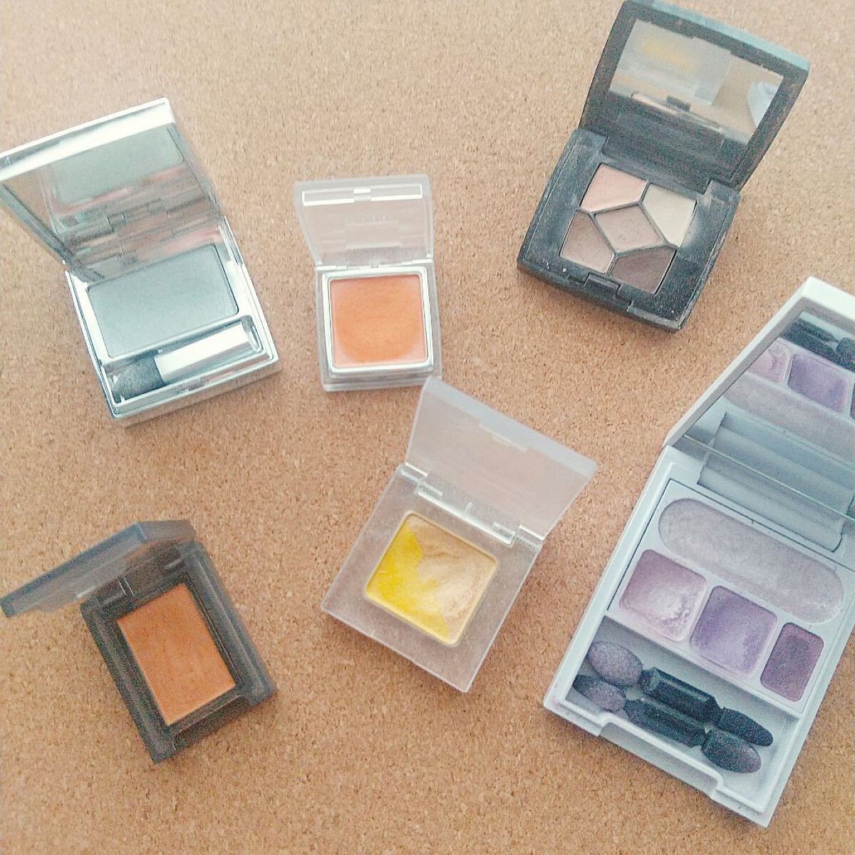 シャインカルテットアイズ パープルトーン/オルビス/アイシャドウパレットを使ったクチコミ（2枚目）