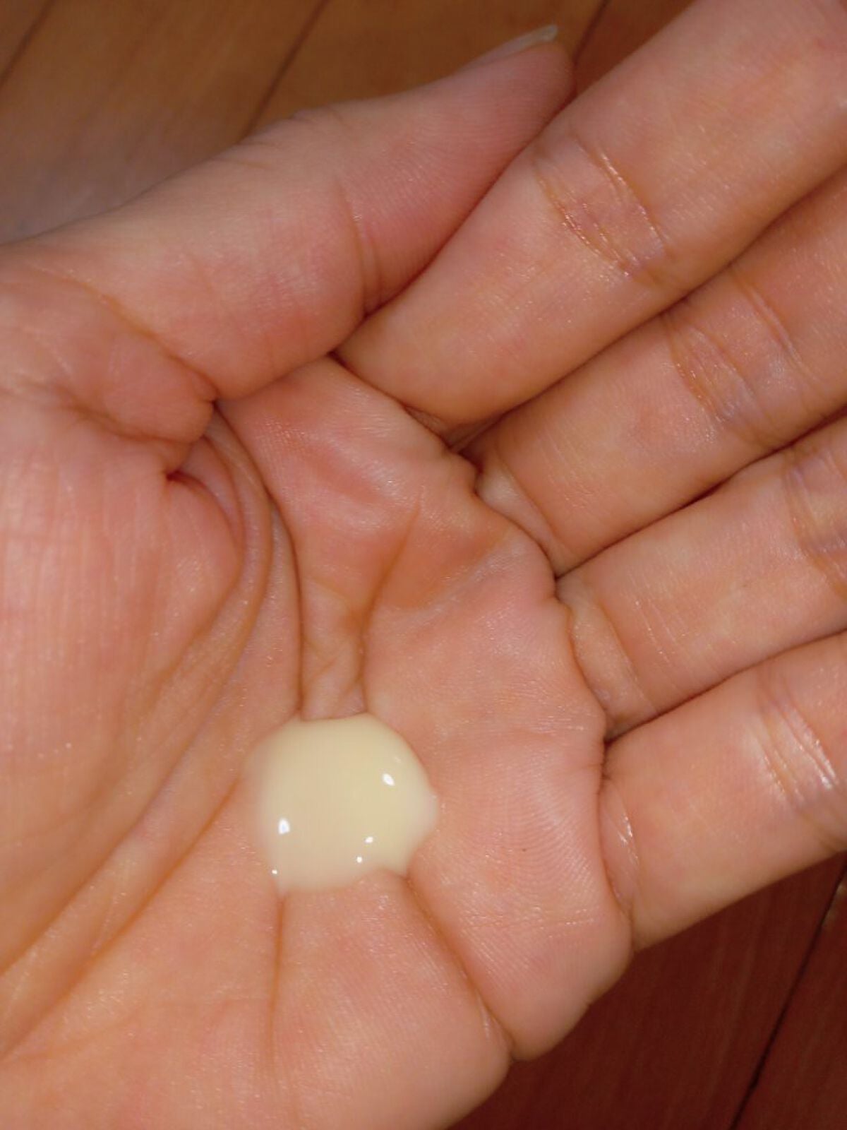 シナールエクシア ホワイトメディカルエッセンス/シオノギ製薬/美容液を使ったクチコミ(2枚目)