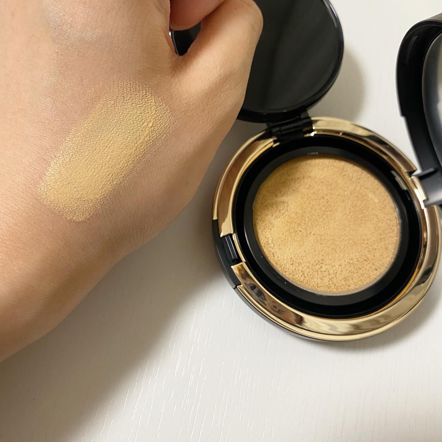 オリジナル ピュア セラム カバーアップ クッション/bareMinerals/クッションファンデーションを使ったクチコミ（3枚目）