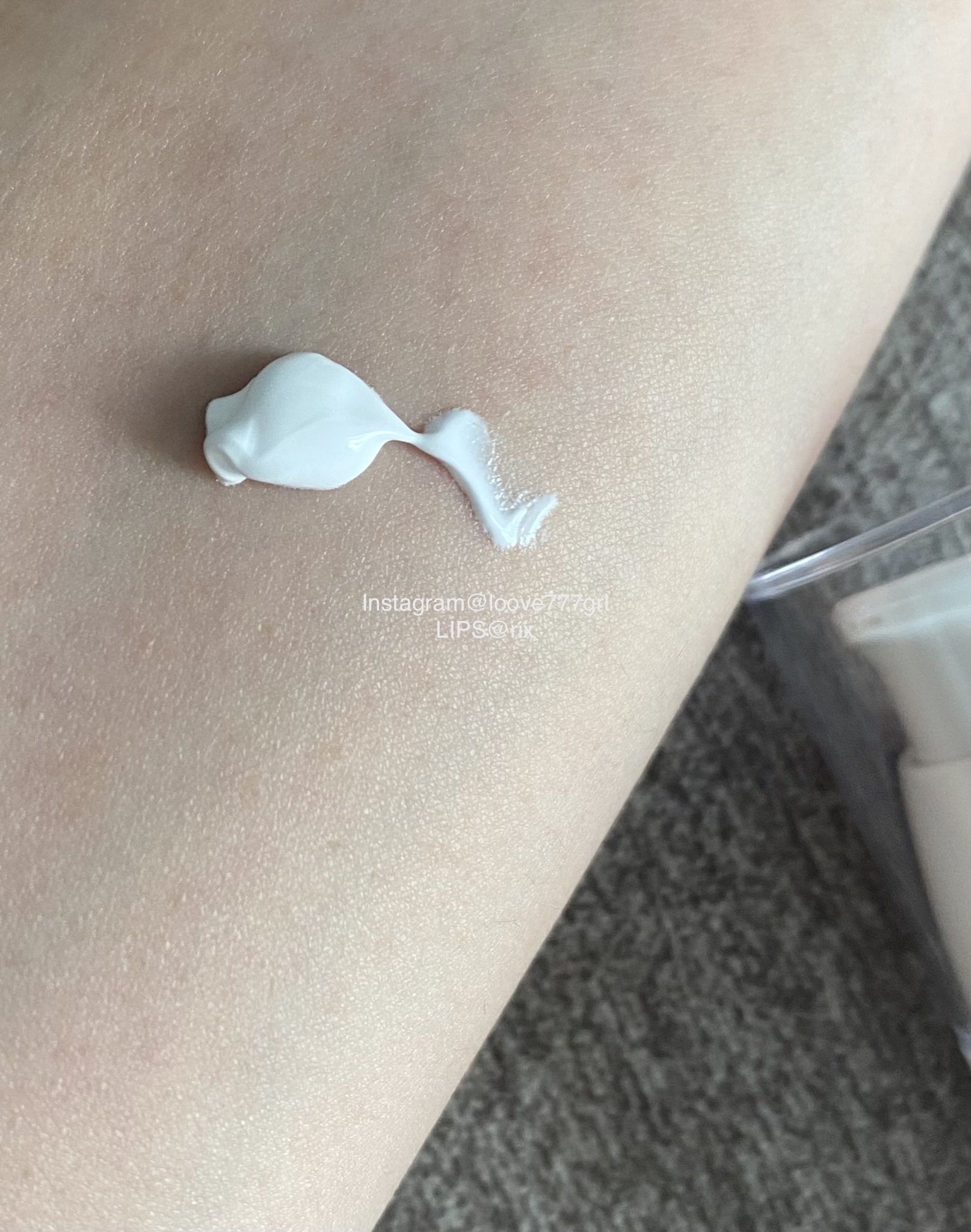 ホワイトニングドレストーンアップクリーム/COSNORI/化粧下地を使ったクチコミ（2枚目）