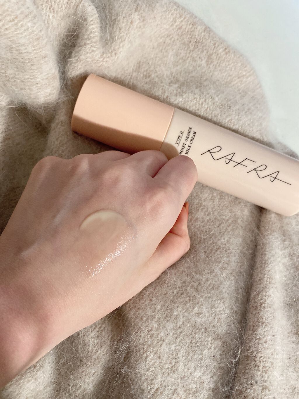 RAFRA モイストオレンジ　タイプBのクチコミ「#ラフラモイストオレンジ タイプD 100mL
ミルククリーム
¥3,850(税込)

ロフト.....」（2枚目）