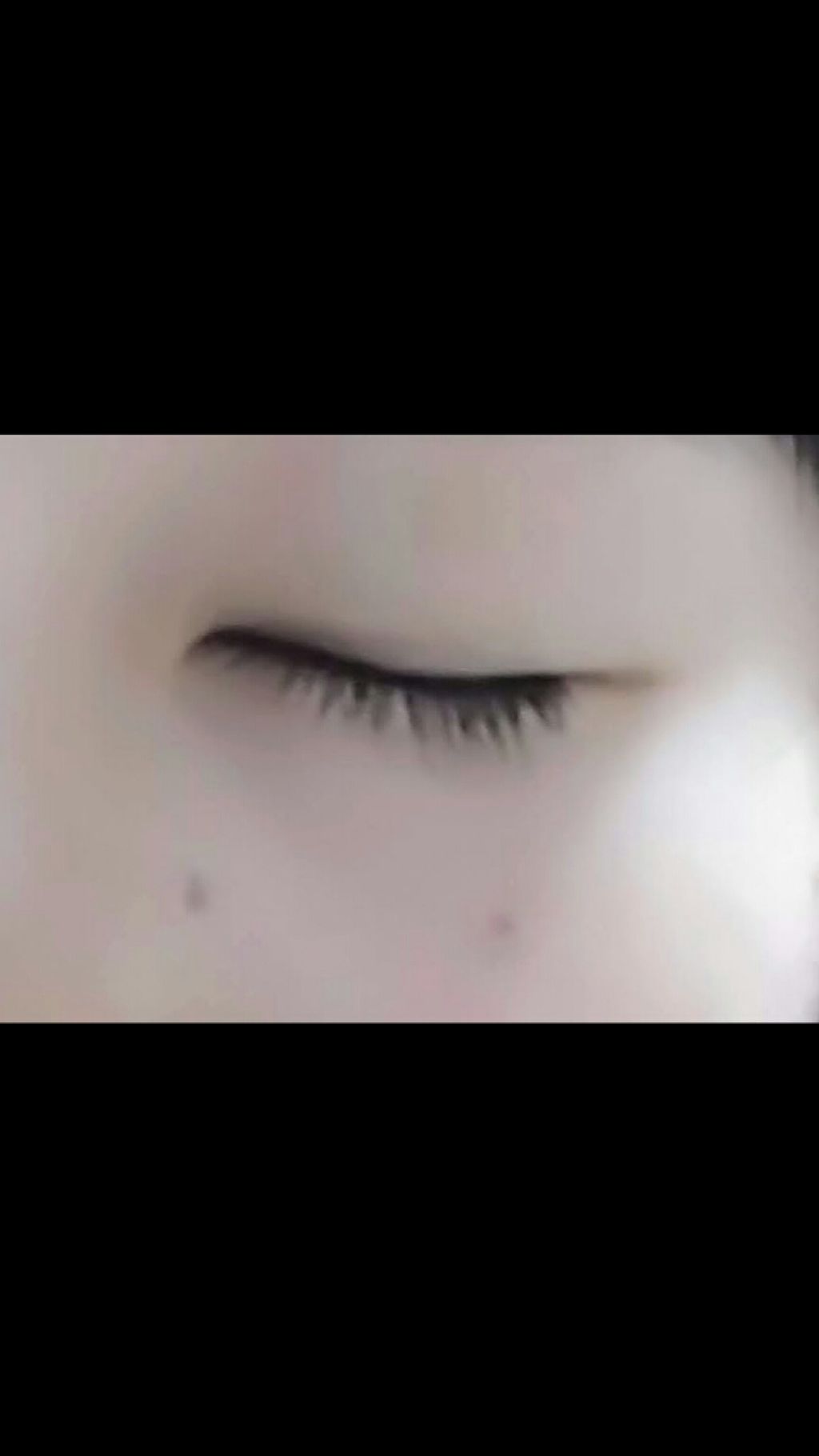 ハナエ on LIPS 「私は、まつげがすごくバラバラの方向に向きがちで、とっても悩んで..」(3枚目)