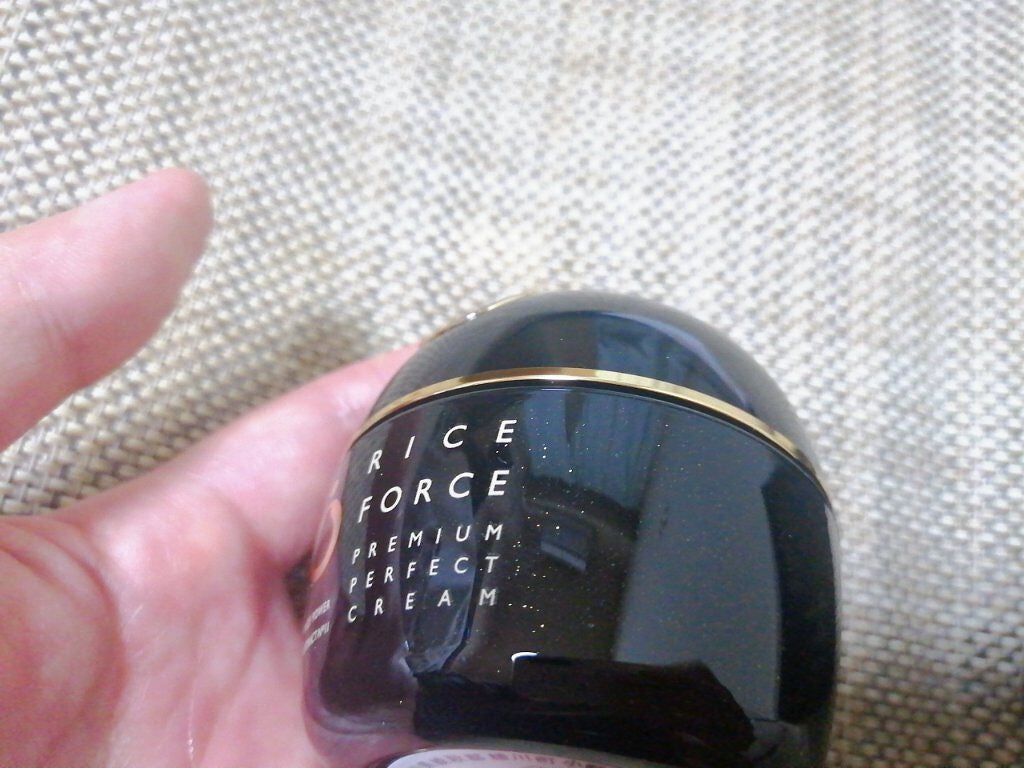 プレミアムパーフェクトクリーム/ライスフォース/フェイスクリームを使ったクチコミ(2枚目)
