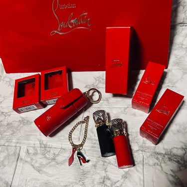 クリスチャン ルブタン ソーグロウ リップカラーのクチコミ「購入品💕

6月7日発売🥰

Christian Louboutin

ルージュルブタン オン.....」（2枚目）