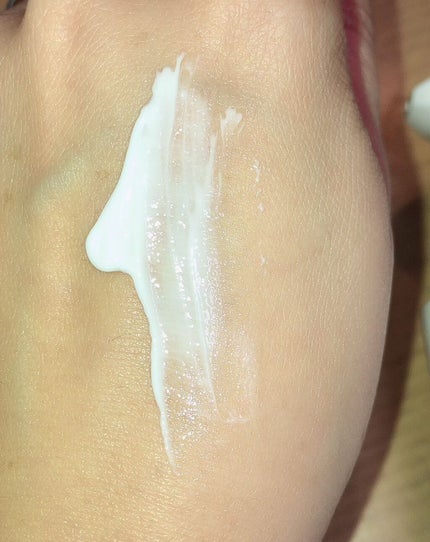 クセラカルム バーム/アベンヌ/ボディクリームを使ったクチコミ(4枚目)