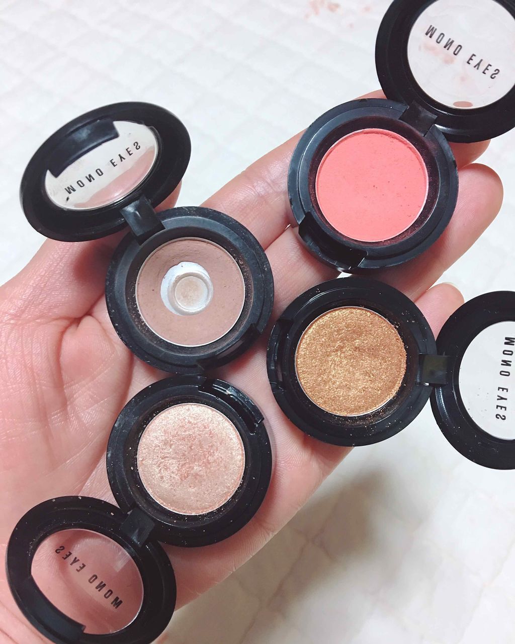 モノアイズ アイシャドウ/ARITAUM/単色アイシャドウを使ったクチコミ（2枚目）