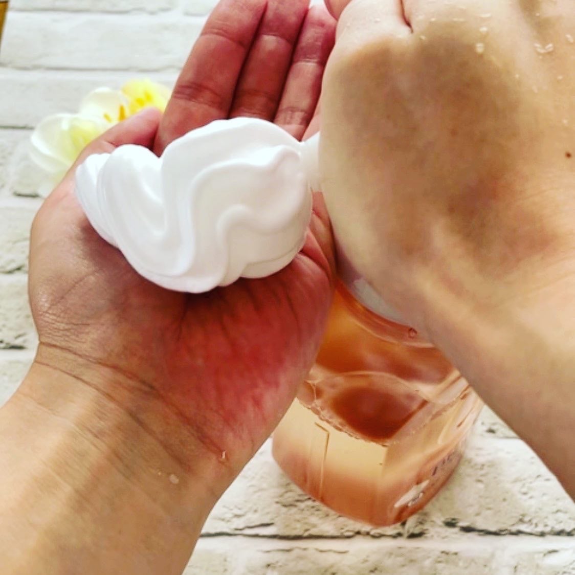 ビオレu ザ ボディ 泡タイプ モイスチャースムース/ビオレu/ボディソープを使ったクチコミ(4枚目)