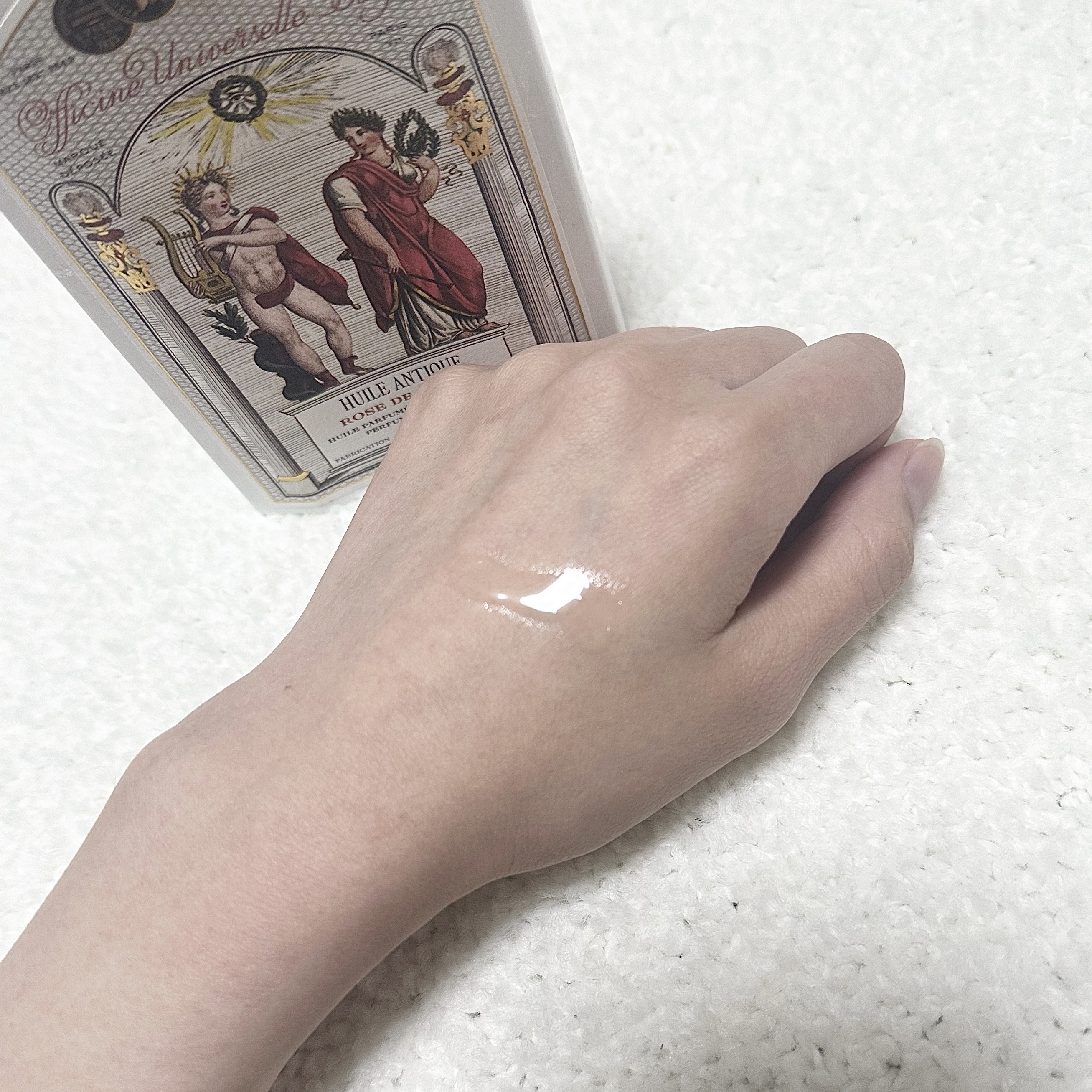 ユイル・アンティーク ローズ・ドゥ・ダマス/オフィシーヌ・ユニヴェルセル・ビュリー/ボディオイルを使ったクチコミ（2枚目）