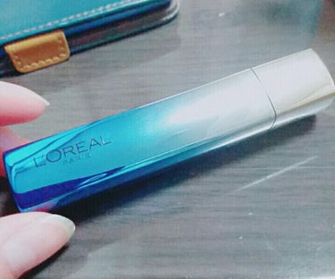 ★L'OREAL★ユイルカレス809

私は青がこの世で1番好きで好きで大好きで
愛してるんです♡
身の回りのものは大体のものが青です💙

ということで完全にパケ買い

↓review↓
☆多分よくある