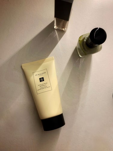 イングリッシュ ペアー ＆ フリージア ハンド クリーム/Jo MALONE LONDON/ハンドクリームを使ったクチコミ（1枚目）