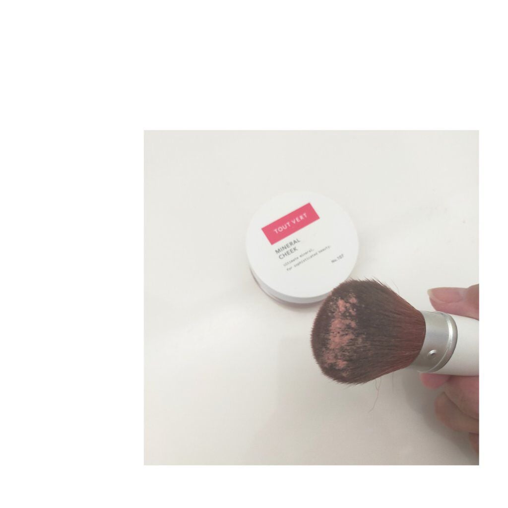 ミネラルチーク/TOUT VERT/パウダーチークを使ったクチコミ(3枚目)