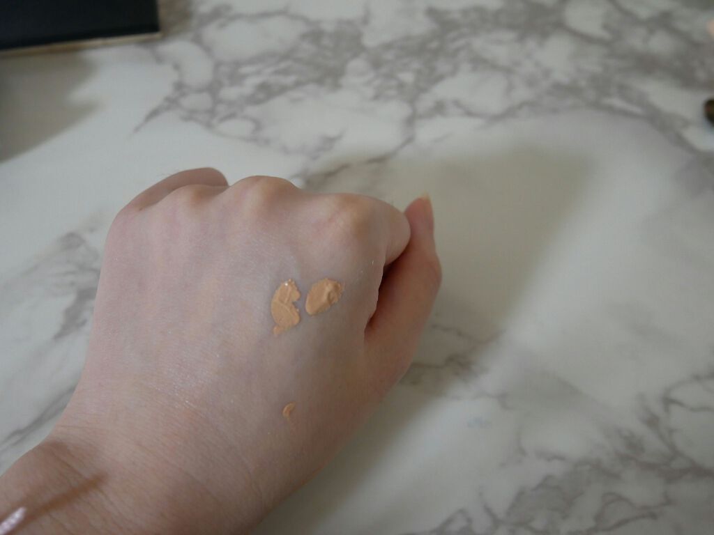 クリームファンデーション エッセンスモイスト/est/クリーム・エマルジョンファンデーションを使ったクチコミ（2枚目）