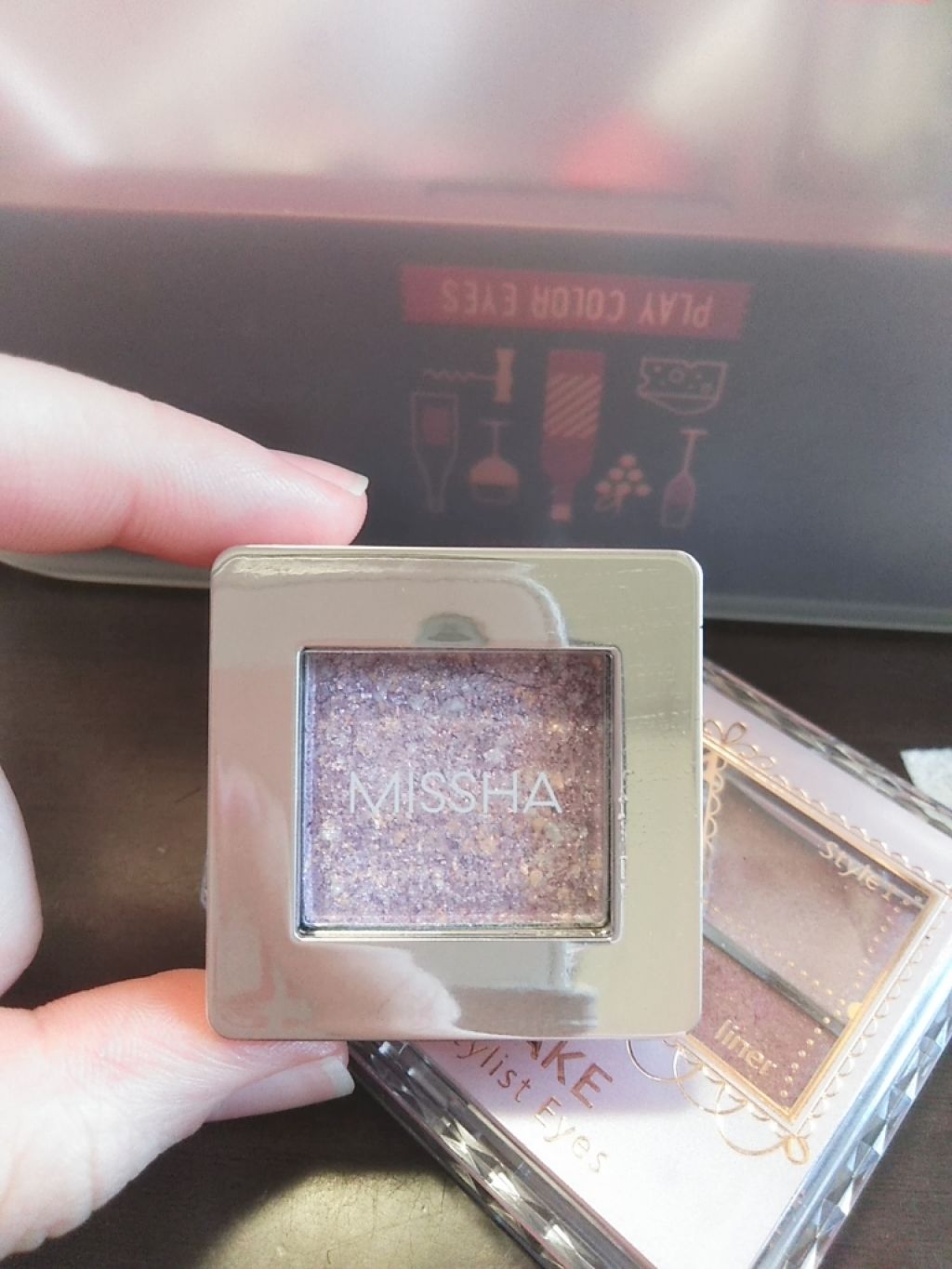 グリッタープリズム シャドウ/MISSHA/グリッターを使ったクチコミ(1枚目)