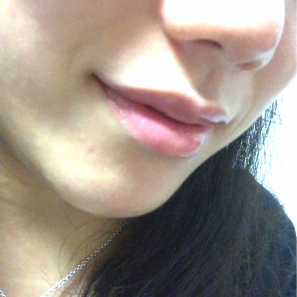 38°C / 99°F リップトリートメント (リップ美容液)/UZU BY FLOWFUSHI/リップケアを使ったクチコミ（2枚目）