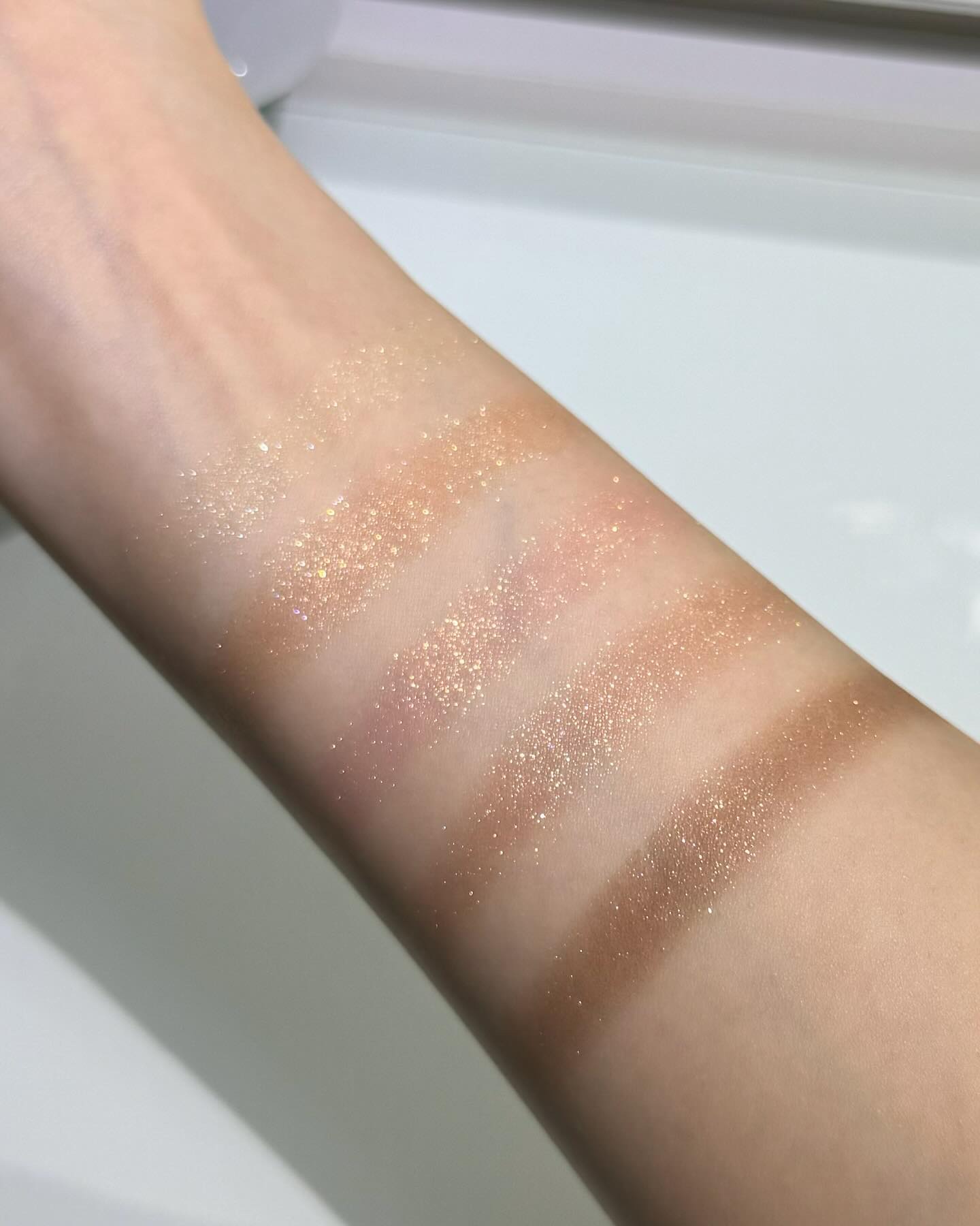 ディオールショウ サンク クルール 333 コーラル フレーム/Dior/アイシャドウを使ったクチコミ（3枚目）