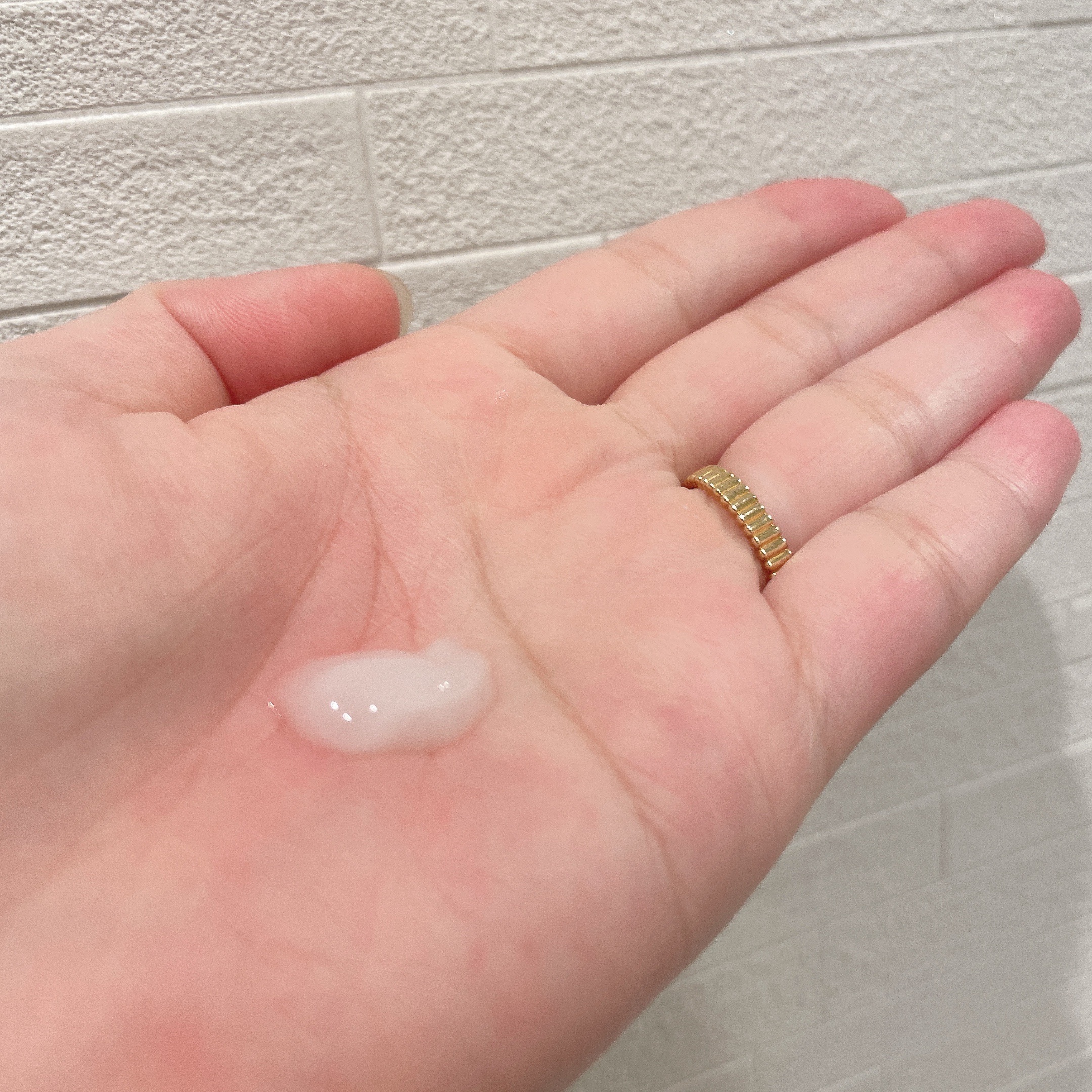 パーフェクトワンフォーカス スムースウォータリージェル ピュア/PERFECT ONE  FOCUS/オールインワン化粧品を使ったクチコミ（2枚目）