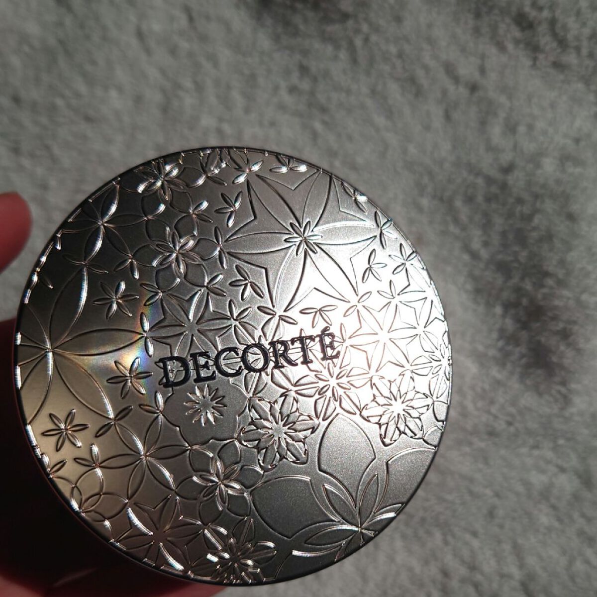 フェイスパウダー/DECORTÉ/ルースパウダーを使ったクチコミ（1枚目）