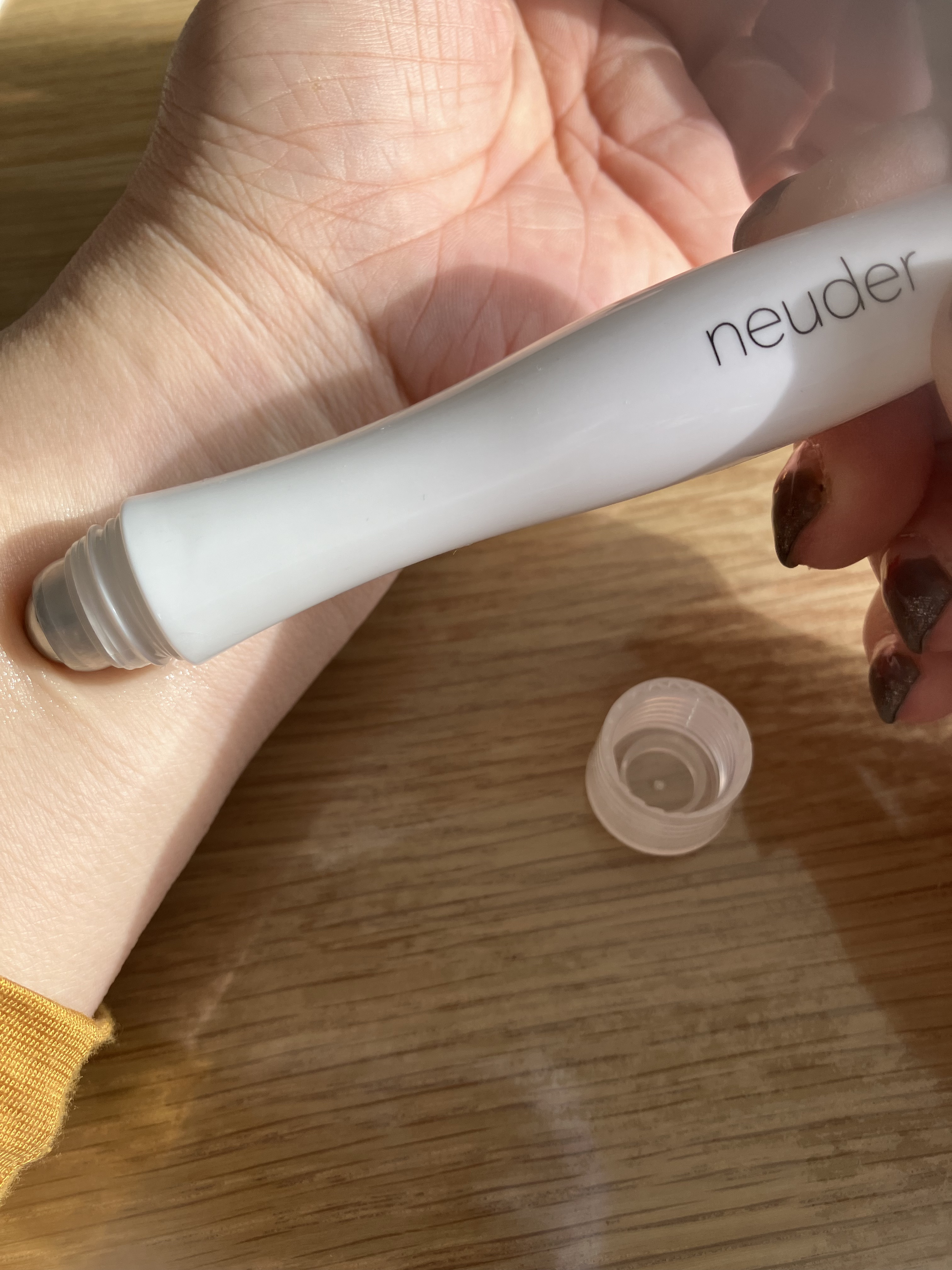 neuder ロールオン目元美容液/ビー・エヌ/目元スペシャルケアを使ったクチコミ（2枚目）