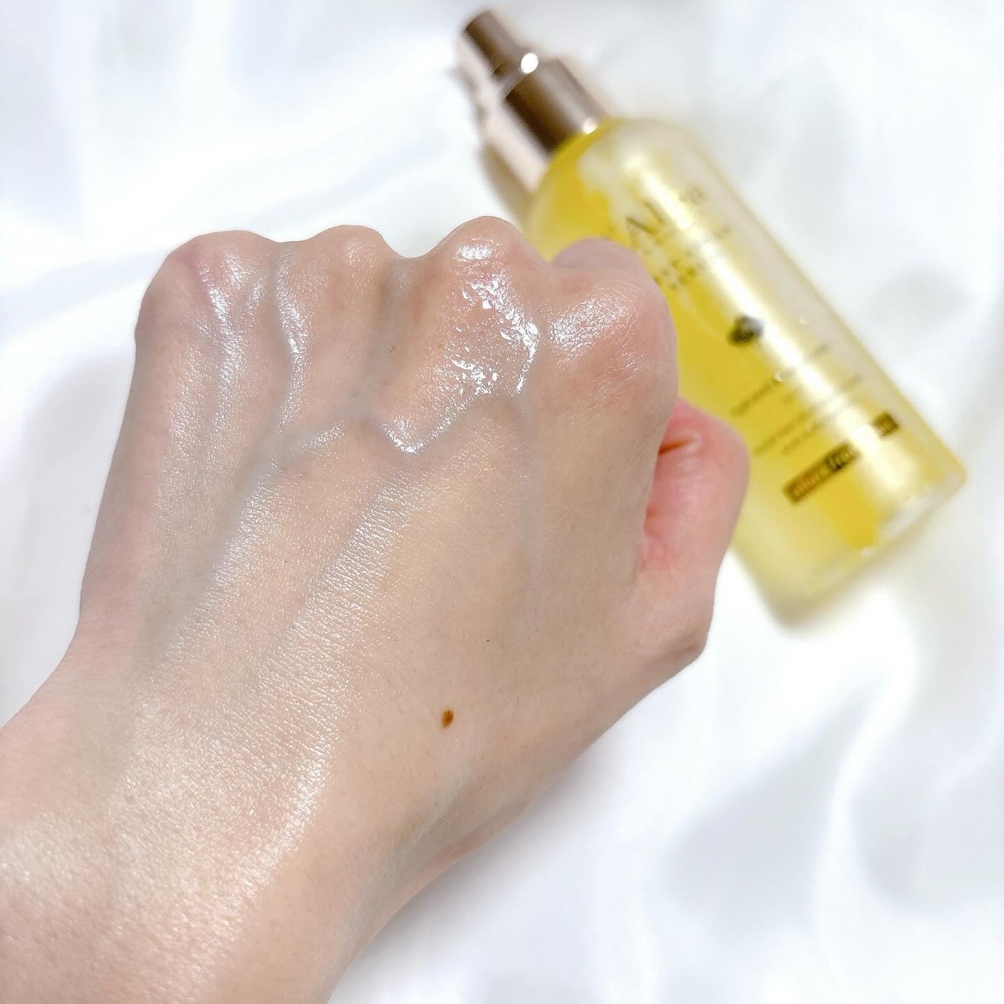 ダルバ ホワイトトリュフファーストスプレーセラム/ダルバ/ミスト状化粧水を使ったクチコミ(5枚目)