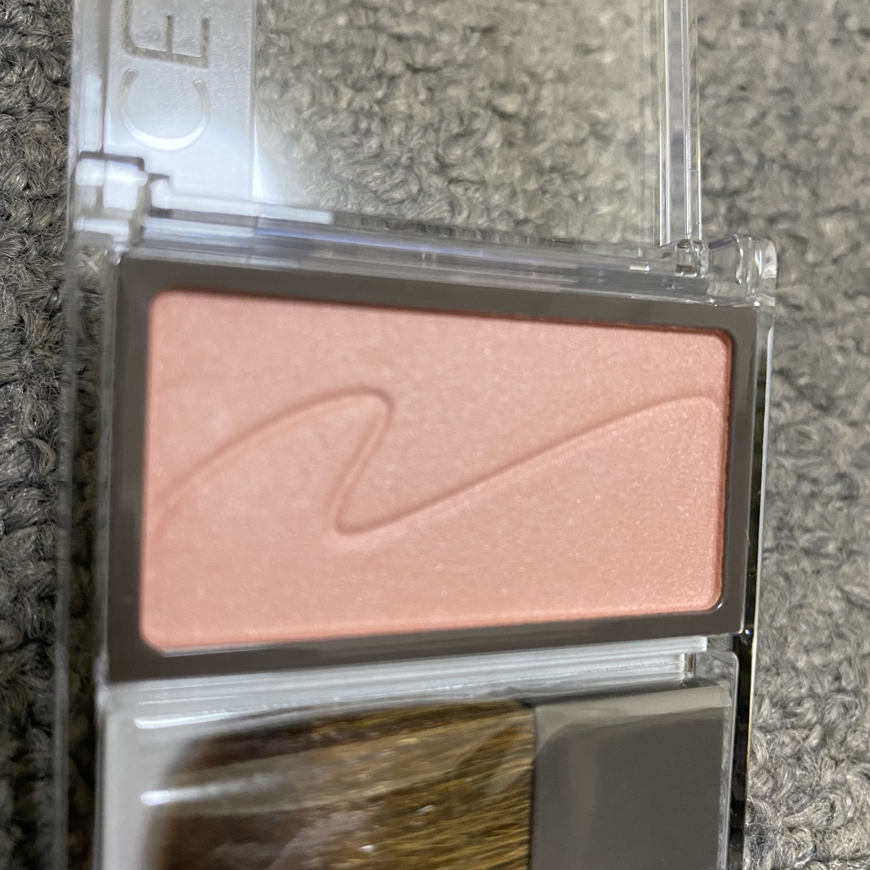 パールグロウチーク/CEZANNE/パウダーチークを使ったクチコミ（2枚目）