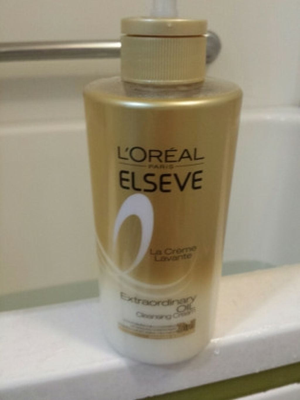 エクストラオーディナリー オイル ラ クレム ラヴォン クレンジング クリーム しっとり/ロレアル パリ/頭皮クレンジングを使ったクチコミ(1枚目)