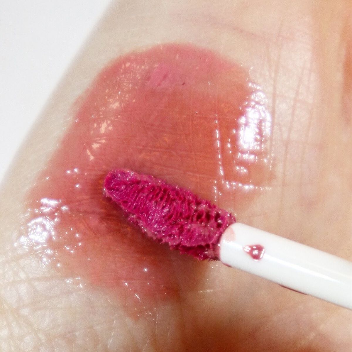 ジェリーイングヌードグロス/Laka/リップグロスを使ったクチコミ（2枚目）