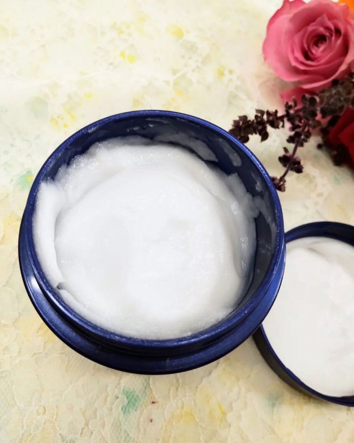 ニベア ロイヤルブルーボディクリーム うるおい密封ケア/ニベア/ボディクリームを使ったクチコミ（2枚目）