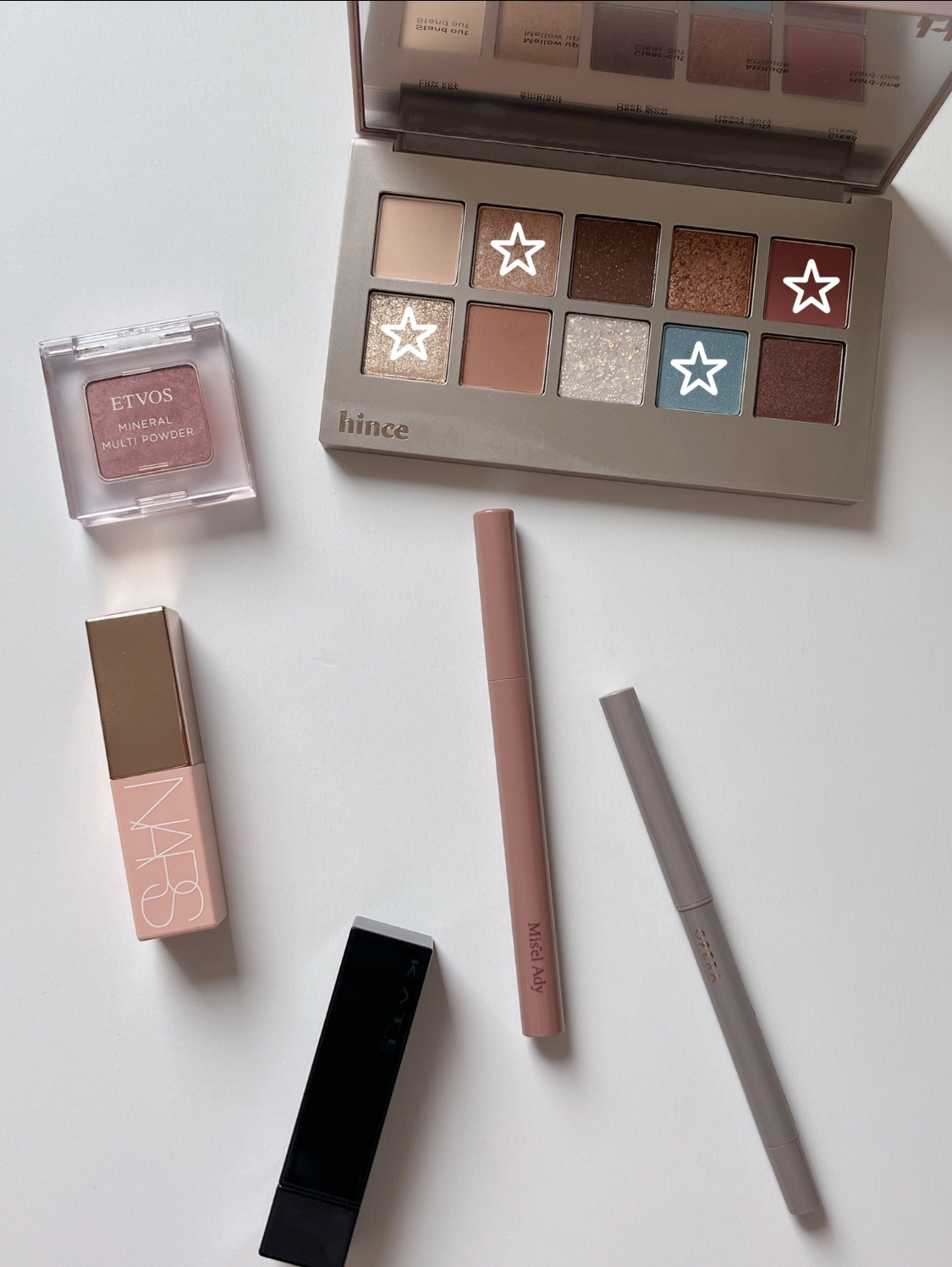 ミネラルマルチパウダー/エトヴォス/単色アイシャドウを使ったクチコミ（2枚目）