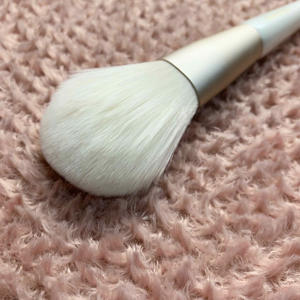 エンジェリッチブラシ パウダー用 L/ロージーローザ/メイクブラシを使ったクチコミ(2枚目)
