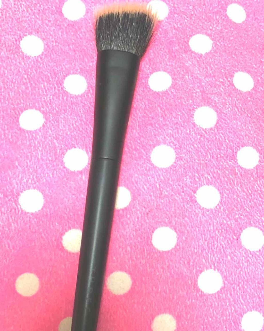 ファンデーション ブラシ/THREE/メイクブラシを使ったクチコミ（1枚目）