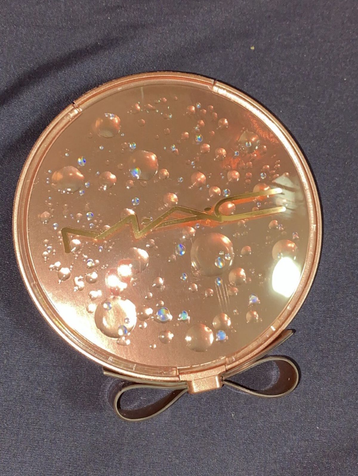 アイラブ サプライズ アイシャドウ パレット × 6 ボールド ボウ/M・A・C/アイシャドウパレットを使ったクチコミ（1枚目）