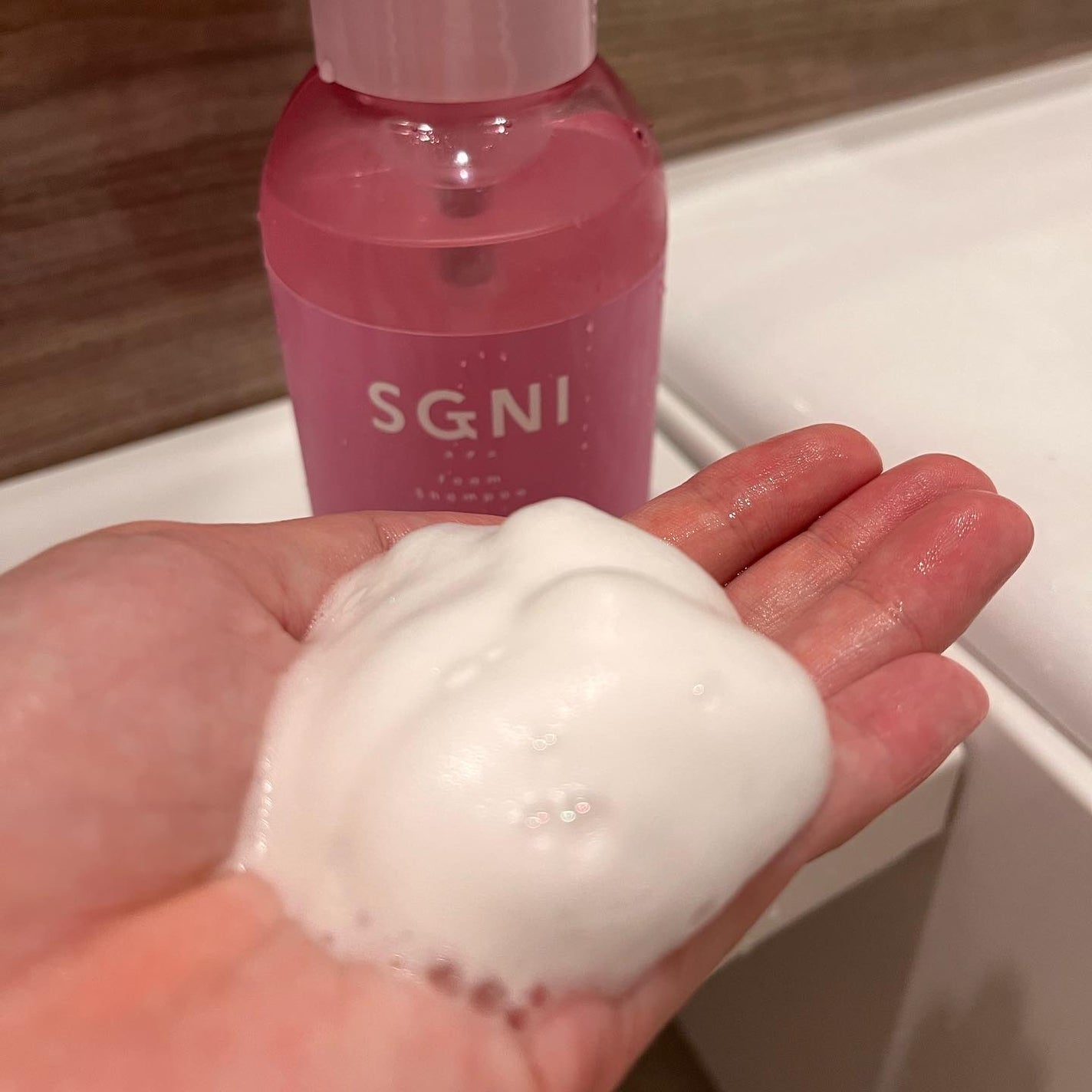 モイスト泡シャンプー〈フローラルムスクの香り〉/SGNI/市販シャンプーを使ったクチコミ(2枚目)